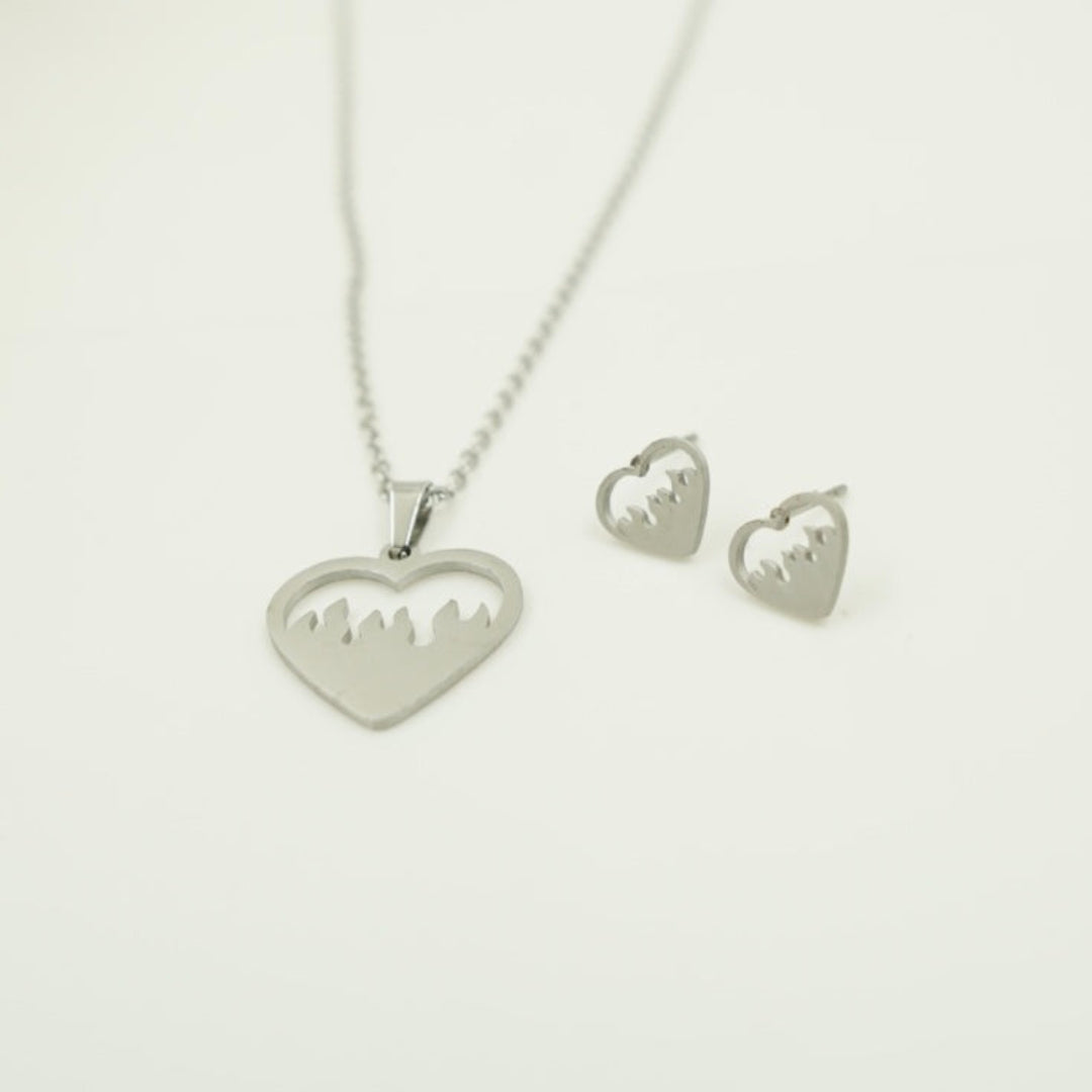 COMBO CADENA+DIJE ECO CORAZON CON FUEGO PLATEADO