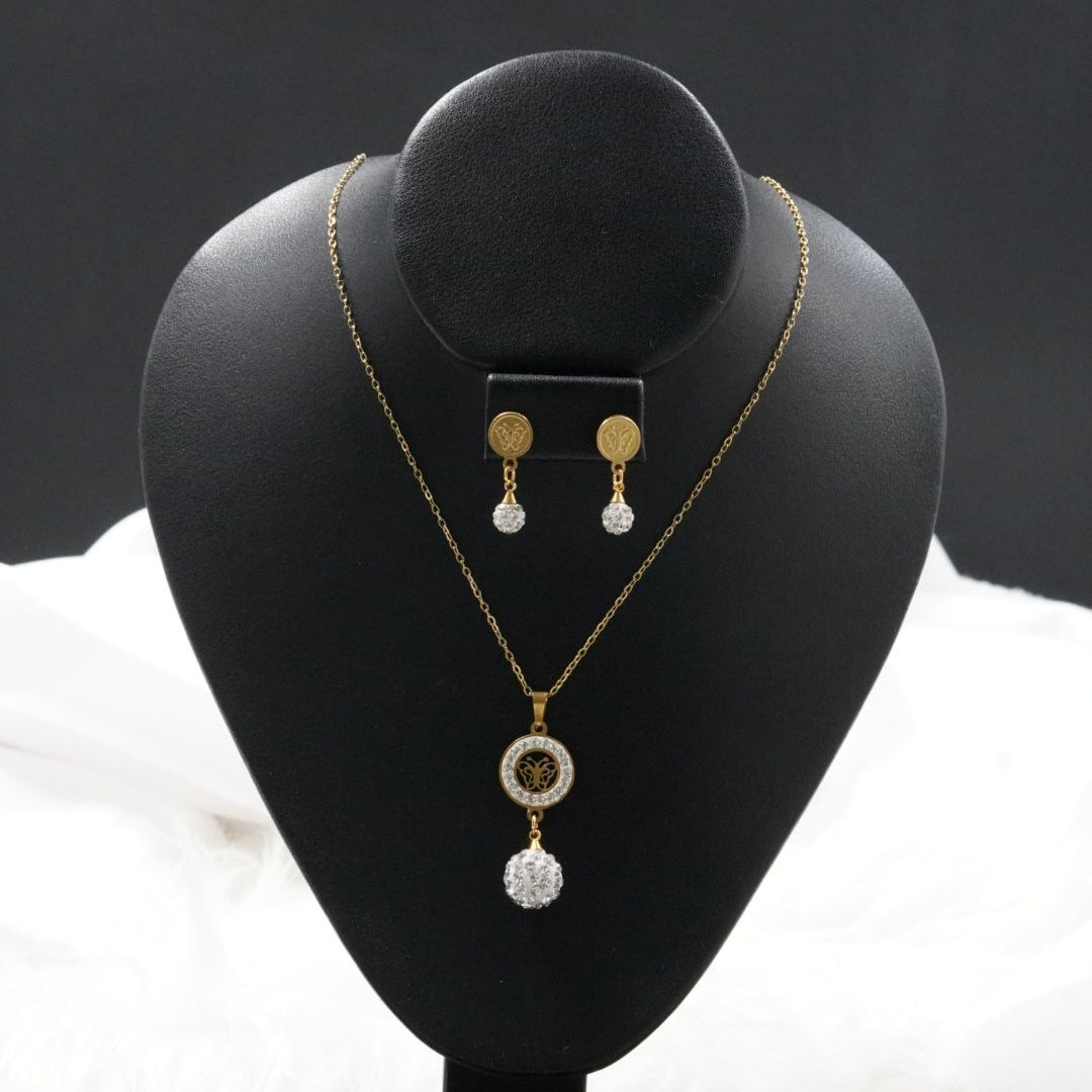 COMBO CADENA+ARETE+DIJE BOLA DE FUEGO MARIPOSA DORADO