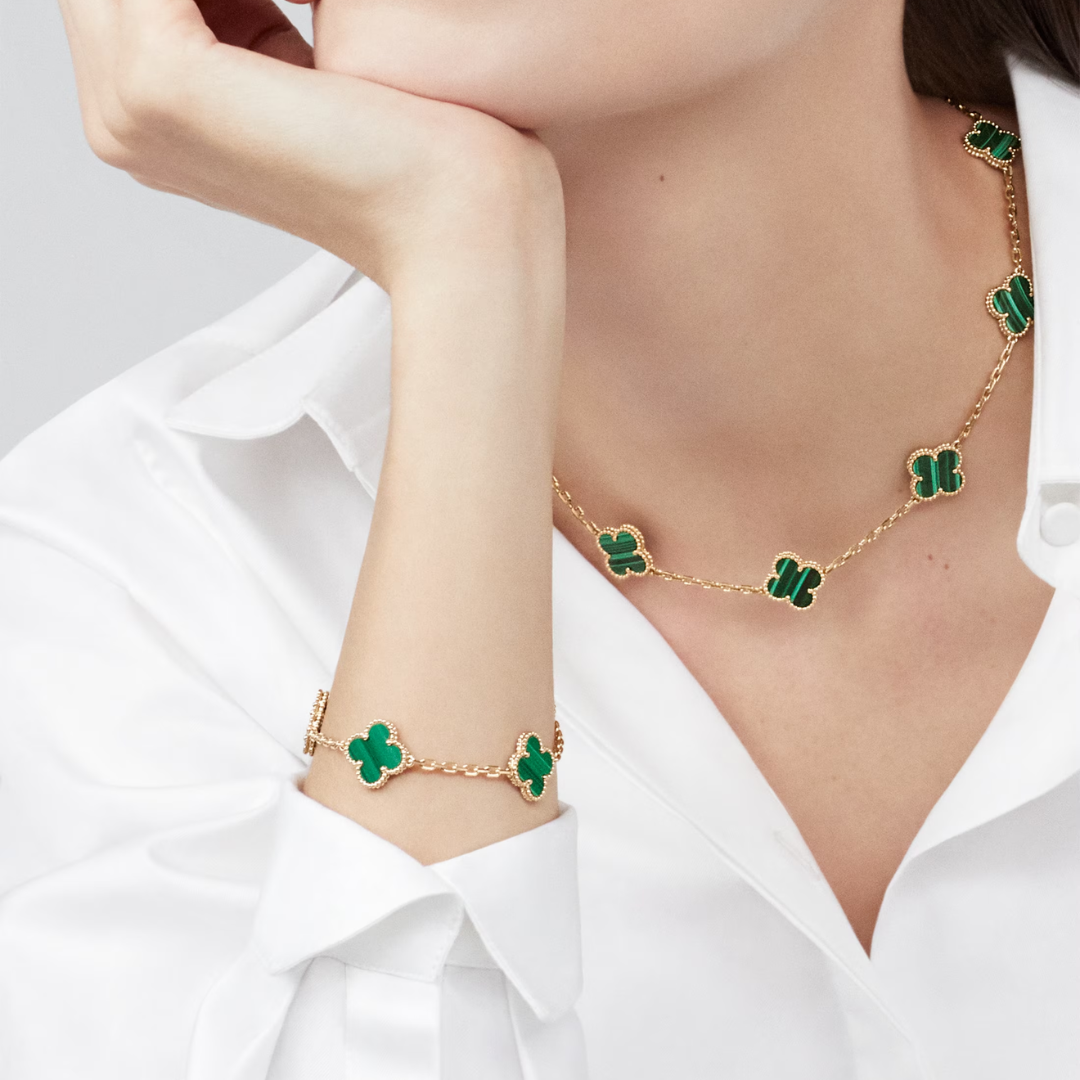 KIT 2 EN 1 VAN CLEEF RODINADO – GARGANTILLA + PULSERA TRÉBOL