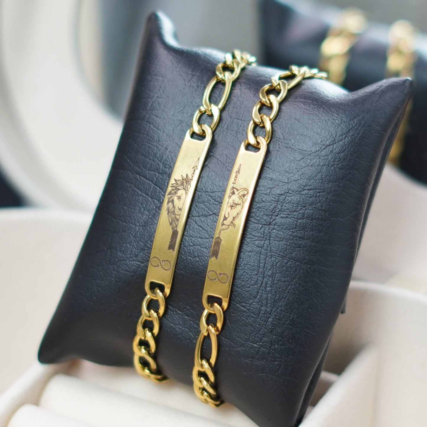 Pulsera Pareja Leones - Oro
