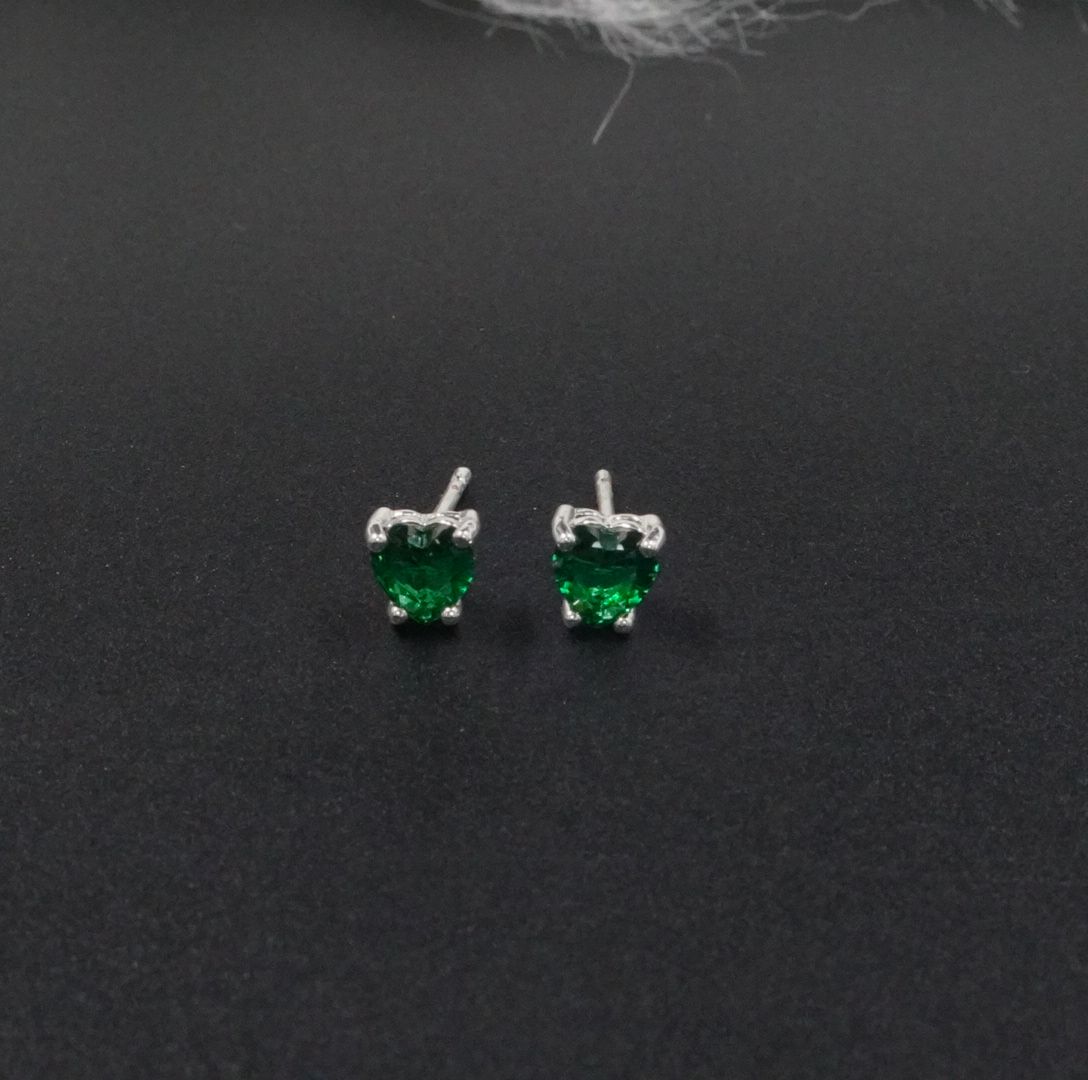 Arete Topo Corazón Verde Esmeralda Plata