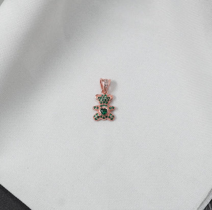 DIJE OSITO ROSADO PIEDRAS VERDES - Acero Inoxidable 316L