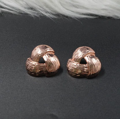 Arete Rodio Triángulo Raya Rosado