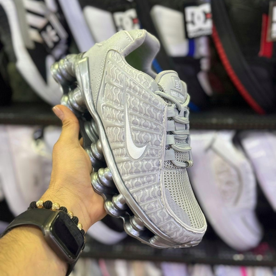 Tenis NK Shox Mt Gris | Caballero