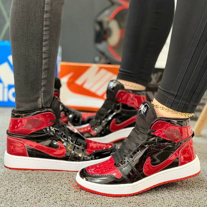 Tenis NK Retro 1 Sb Negro Rojo Brillante | Unisex