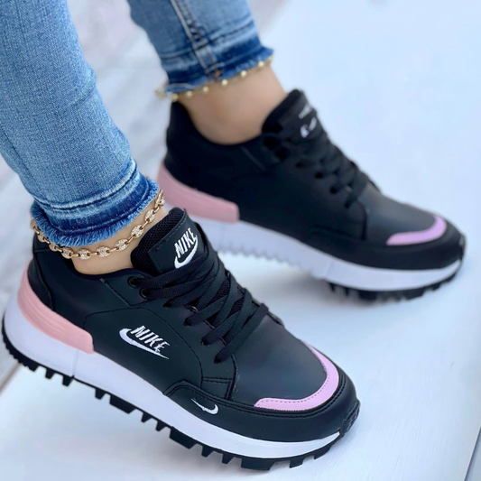 Tenis NK Trebol Negro | Dama