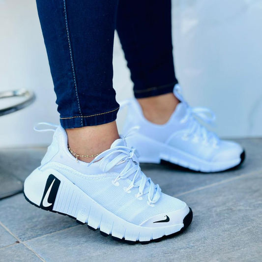 Tenis NK Free Metcon Blanco | Dama