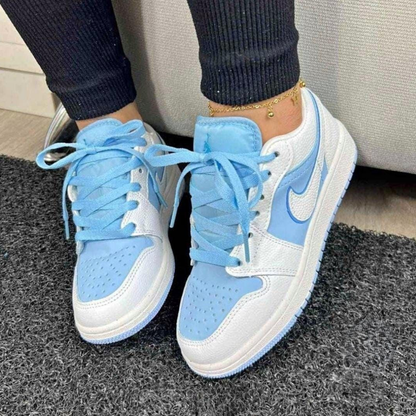 Tenis NK Air Jordan Low 1 Blanco Azul | Dama