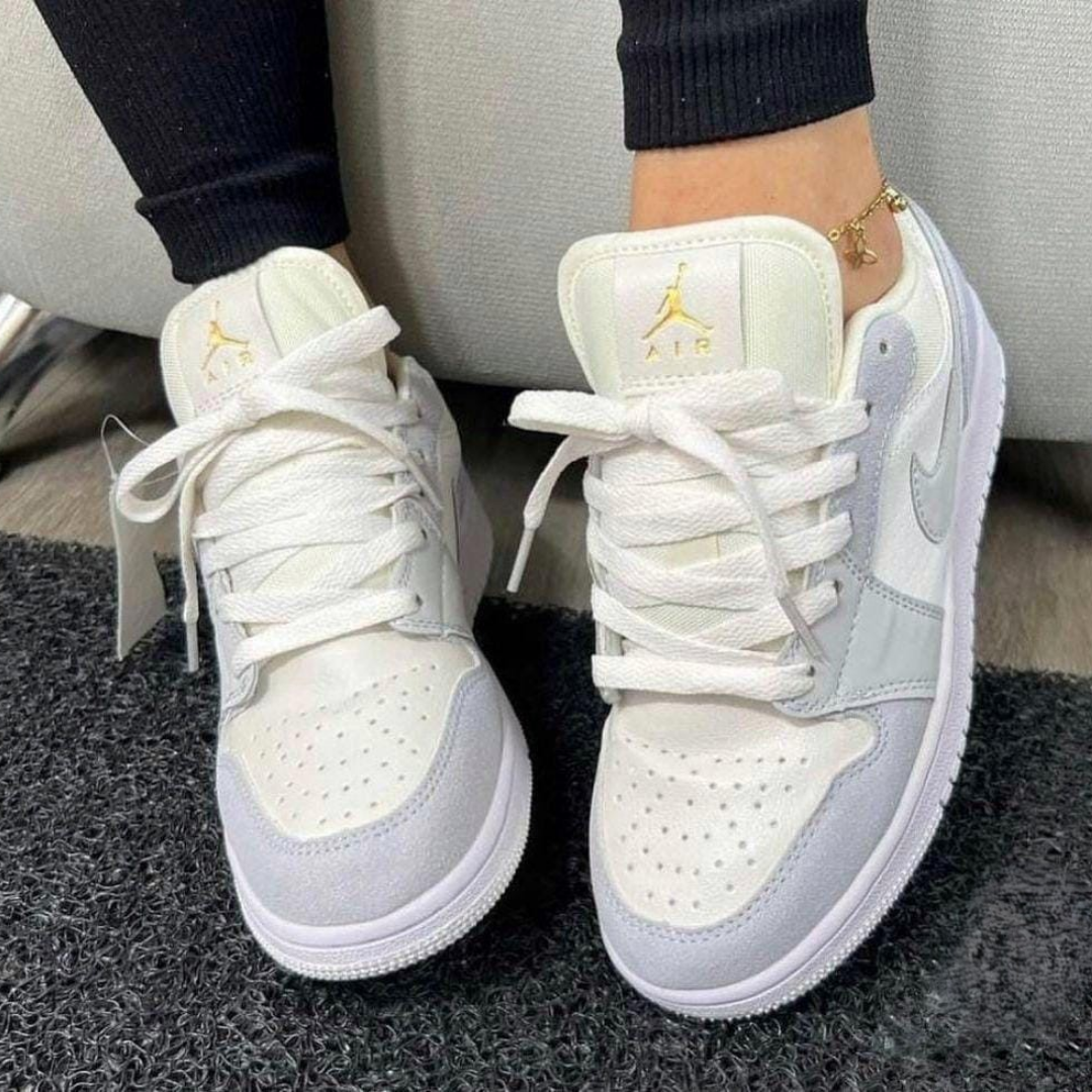 Tenis NK Air Jordan Low 1 Blanco Gris | Dama