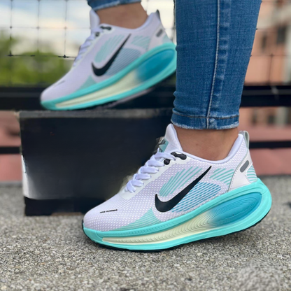 Tenis NK Zoom Vomero Plus Turquesa | Dama