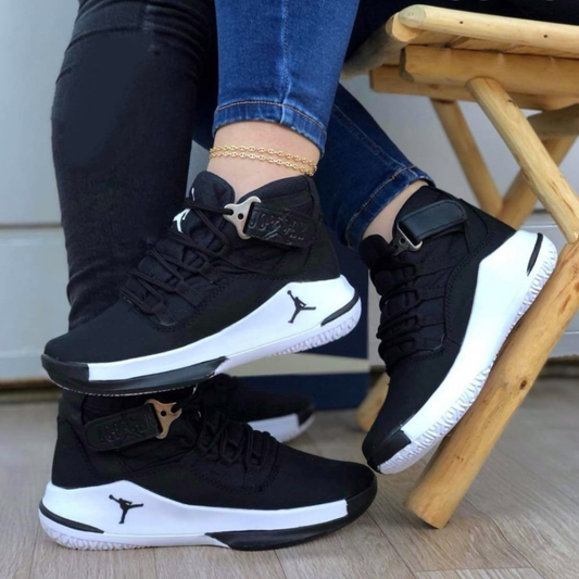 Tenis NK Botin Jordan Negro Blanco | Unisex